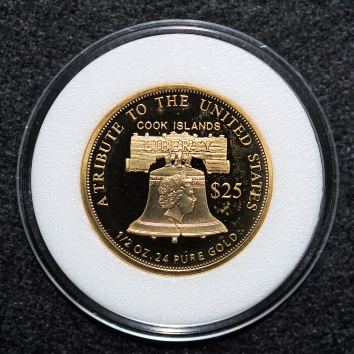 2011 Cook Island $25.00 1/2 oz .24 Pure Gold Statue Of Liberty - Image 2