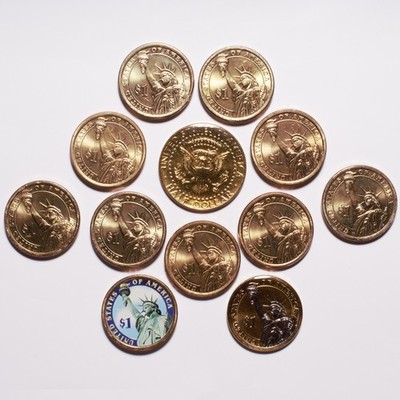 Colorized Dollars and Half Dollar 12-Coin Collector's Lot - Image 6