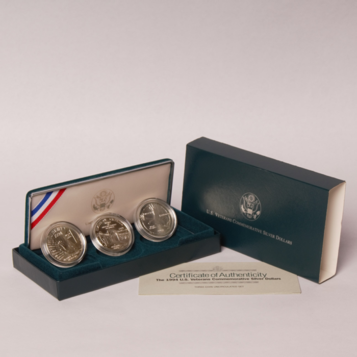 1994-W Vietnam Veterans Commemorative 3-Coin BU Silver Dollar Set