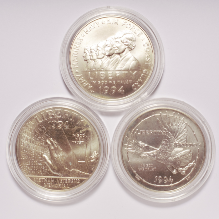 1994-W Vietnam Veterans Commemorative 3-Coin BU Silver Dollar Set - Image 2